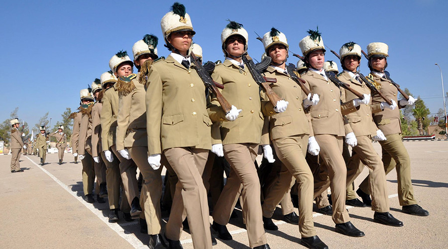 On guard: New batch of female students graduates from Syria’s military college (VIDEO)