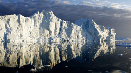 Iceberg the size of Washington DC breaks off Antarctic glacier (PHOTOS)