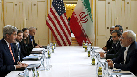 FILE PHOTO: U.S. Secretary of State John Kerry (L) meets with Iranian Foreign Minister Mohammad Javad Zarif on what is expected to be 