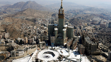 Aerial view of Kaaba at the Grand mosque in Mecca © Ahmed Jadallah