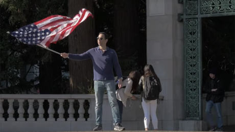 Chanting American flag-waver heckled at UC Berkeley in ‘social experiment’ VIDEO