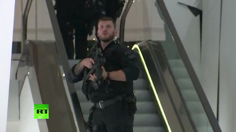 ‘Chaos’ as central London station shut and 1,500 people evacuated after gas leak