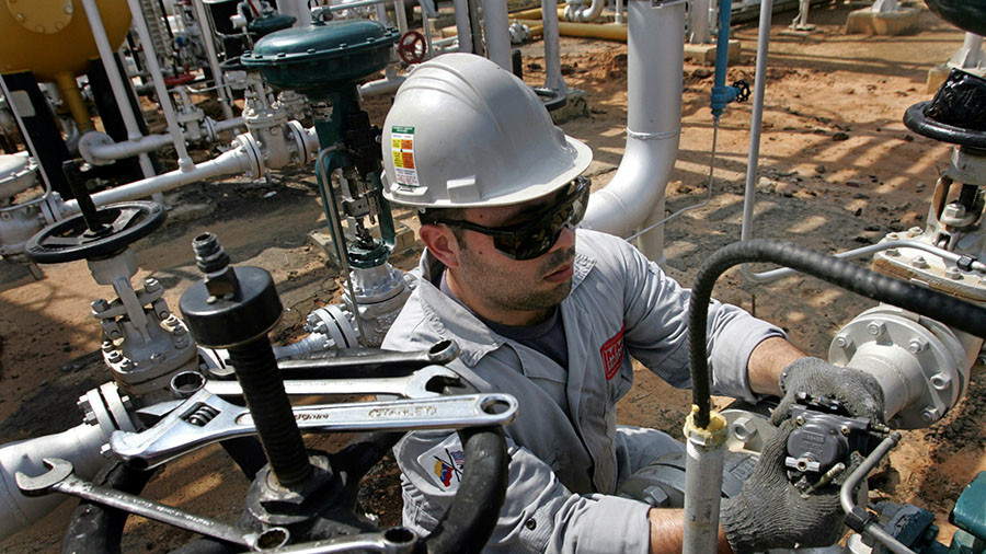 Venezuela awards 2 offshore gas field licenses to Russia’s Rosneft