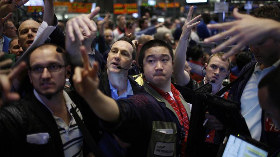 Bitcoin retreats after debut on world's largest futures exchange