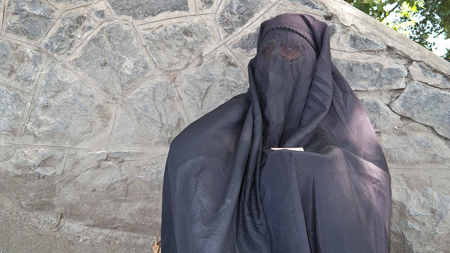 Swiss government opposes nationwide burqa ban, says 