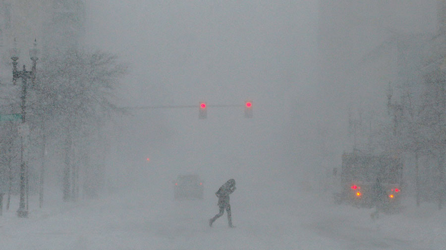 Brutal winter storm smacks coastal Southeast, now threatens Northeast