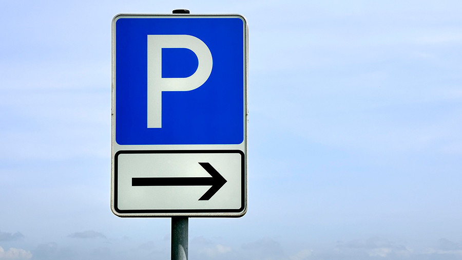 Stuttgart’s selfish drivers get wrapped up over parking offences (PHOTOS)