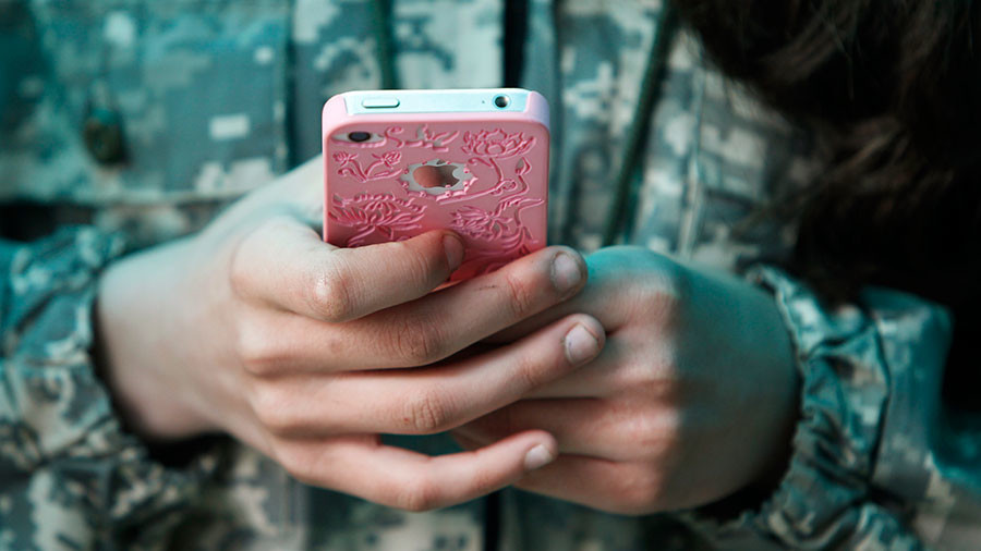 Investors ask Apple to fight childhood ‘addiction’ to smartphones