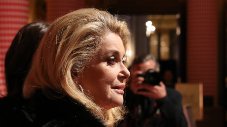 #MeToo frenzy deprives men of ‘indispensable freedom’ to hit on women – Catherine Deneuve