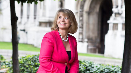 Italian passenger racially abused on London tube in shocking footage, police hunting suspect (VIDEO)