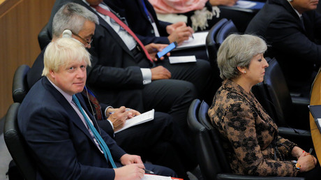 Tommy Robinson sent direct Twitter messages to far-right terrorist suspect, court hears