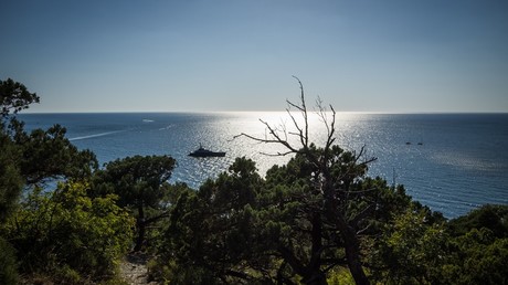Black Sea coast near the Utrish Reserve in the Krasnodar Territory © Vitaliy Timkiv
