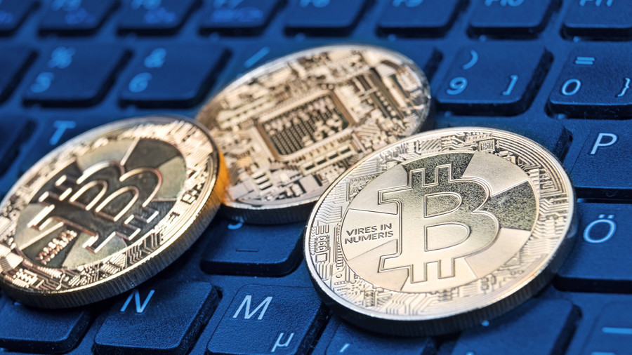 ‘Facebook confronts pressure over cryptocurrency ads’