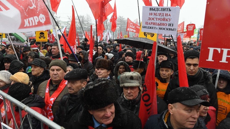 Communists propose confiscation of property to boost Russian economy ...