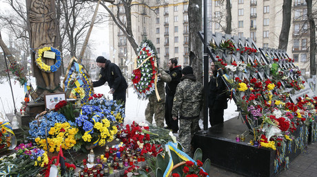 A commemoration ceremony at the monument to the so-called “Nebesna Sotnya” (Heavenly Hundred), Ukraine February 20, 2018 © Valentyn Ogirenko