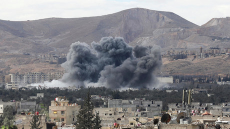 Smoke rises from East Ghouta neighborhood in Damascus, Syria, on February 27, 2018. © Bassam Khabieh