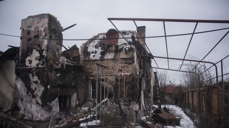 A building in the village of Spartak, Donetsk Region, which was hit by shelling © Valeriy Melnikov