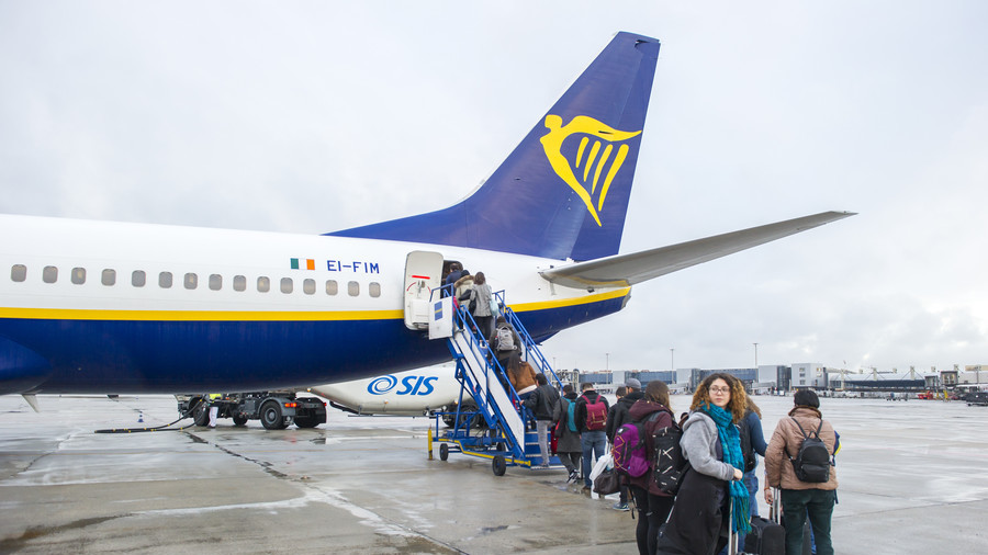 Flyer, beware! Brexit no-flight warning planned on Ryanair tickets