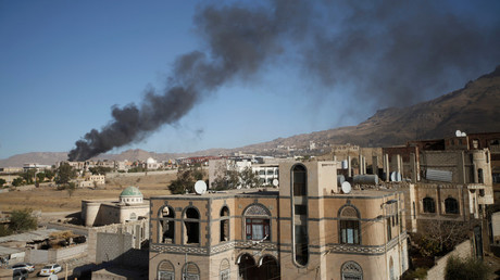 Smoke rises after an airstrike  in Sanaa, Yemen.  January 11, 2018. © Mohamed al-Sayaghi