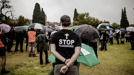 A member of the South African farming community wearing a T-shirt protesting farm murders © Gianluigi Guercia