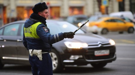 A traffic police officer on a Moscow street © Eugene Odinokov