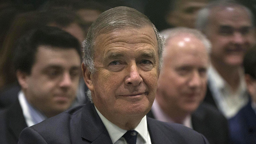 BBC presenter declares ‘info war against Russia’ after ex-navy chief questions Syria ‘evidence’