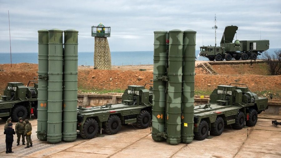 Russia expects to sign S-400 air defense system deal with India this year – official
