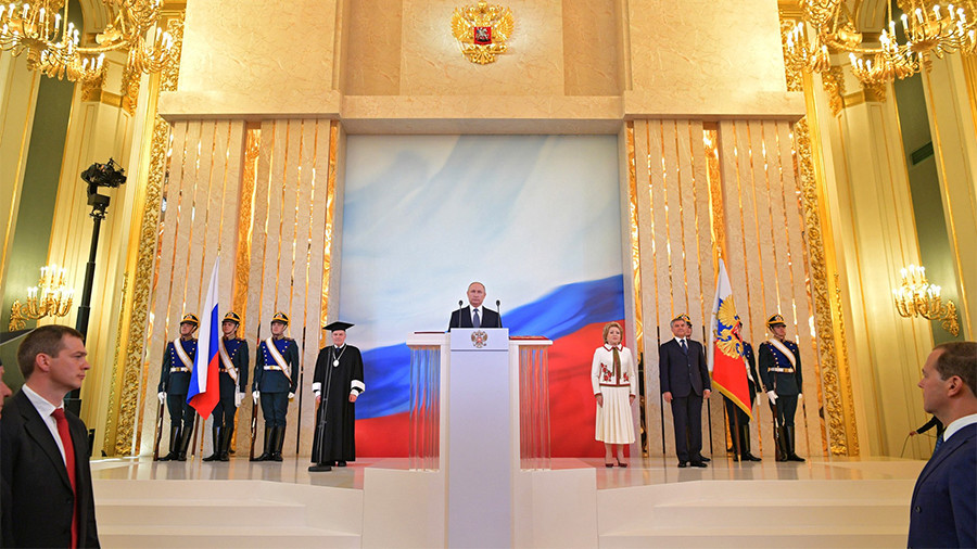 Putin prioritizes economic breakthrough, quality of life in swearing-in speech