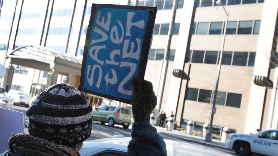 ‘Red Alert’: Democrats file bid to restore net neutrality rule