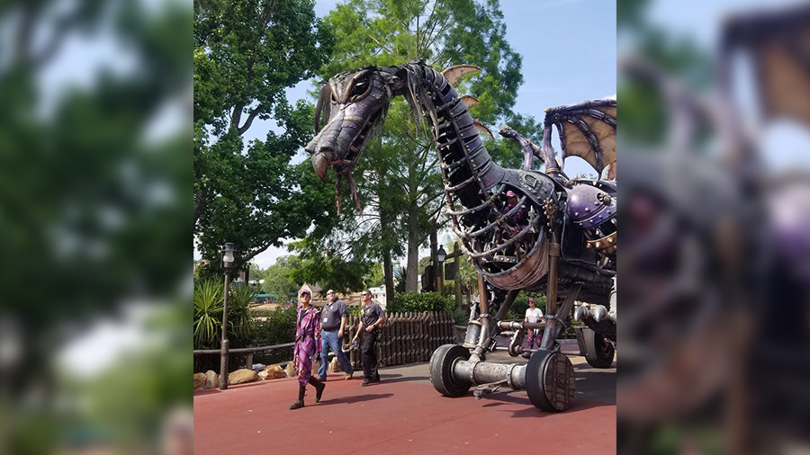 Firebreathing Disney dragon bursts into flames during parade (VIDEOS