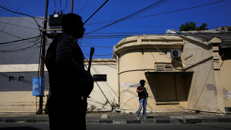 Suicide blast hits police HQ in Indonesia's 2nd-largest city
