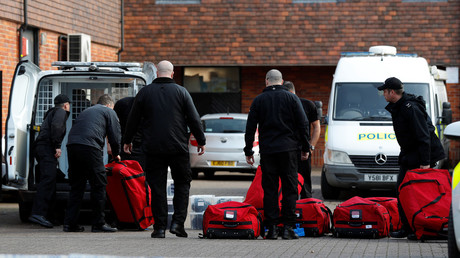 OPCW experts working in Salisbury © Peter Nicholls