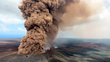 Hawaii volcano: NASA pictures reveal massive gas plumes and growing fissures (PHOTOS)