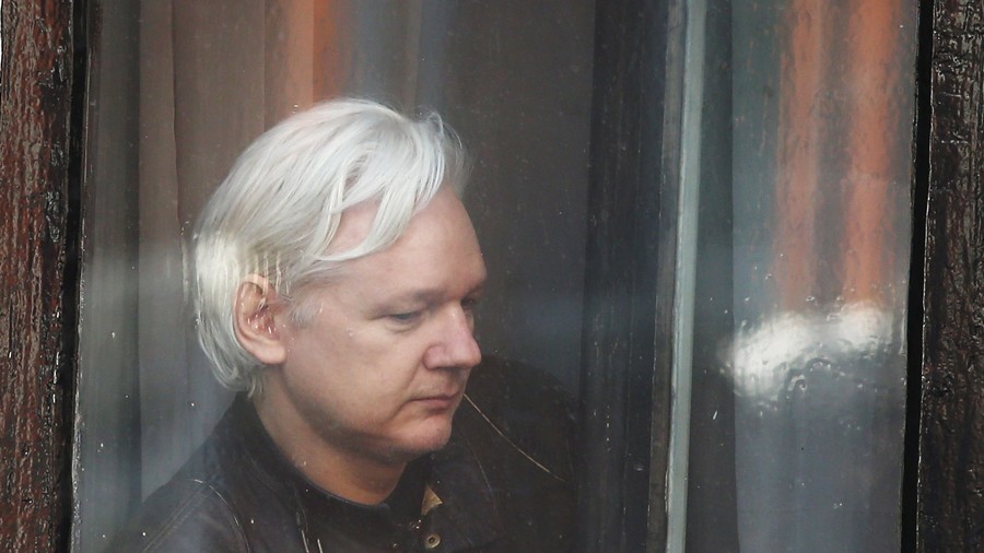 Australian officials visit Julian Assange at Ecuadorian embassy for first time