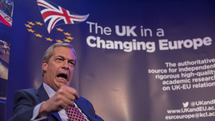 Is Nigel Farage woke? Ex-UKIP leader warns party off supporting Tommy Robinson