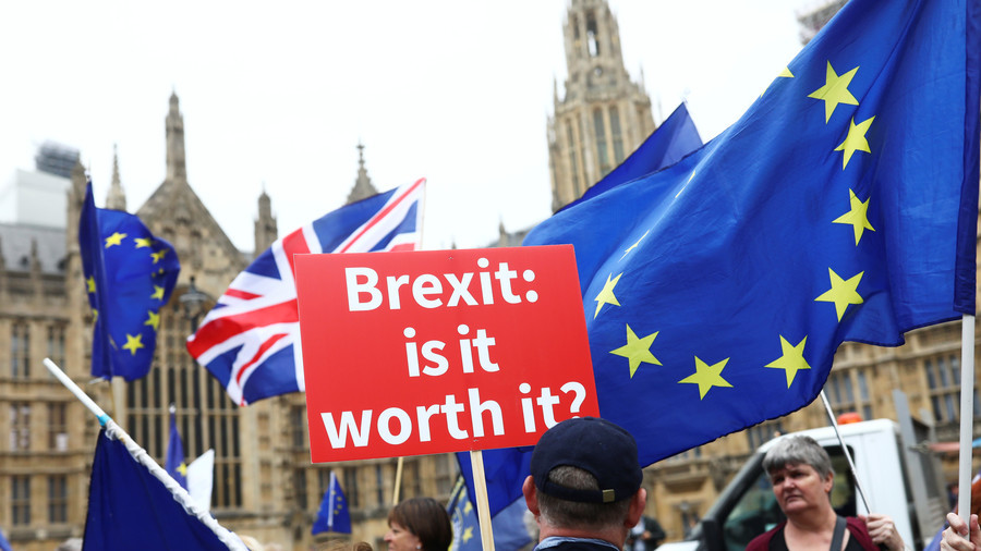 The rebels surrender: Tory Remainers in last minute deal as MPs reject ‘meaningful vote’ on Brexit