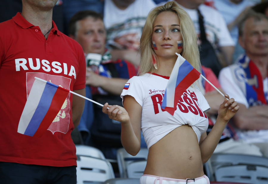 Fan Spinning Porn - REVEALED: 'Russia's hottest World Cup fan' turns out to be ...