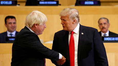 FILE PHOTO: British Foreign Secretary Boris Johnson and US President Donald Trump © Kevin Lamarque