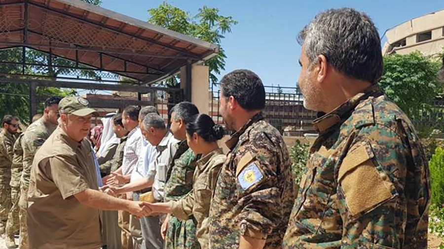 Sen. Lindsey Graham courts Kurds in Syria, contradicting both Trump & intl law