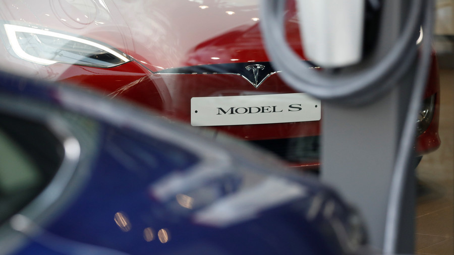 Tesla fails braking test again & dismisses results