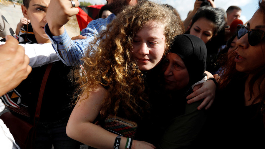 Palestinian teen Ahed Tamimi returns to West Bank after 8 months in Israeli jail (VIDEO)