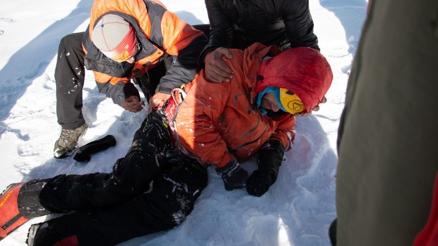‘At night I dreamt I was back home,’ says Russian climber rescued at 6300m after 6 days without food