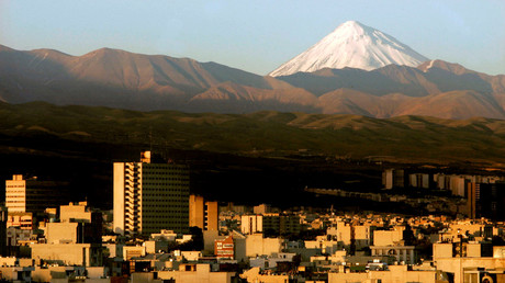 Tehran © Morteza Nikoubazl