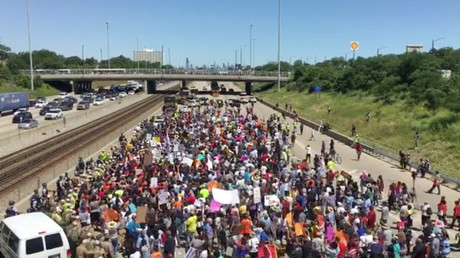 Anti-violence protesters block major freeway in Chicago, Illinois on July 7. © Social Media