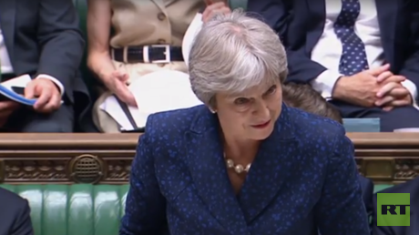 MPs jeer & laugh at May as PM pays tribute to Johnson & Davis (VIDEO)