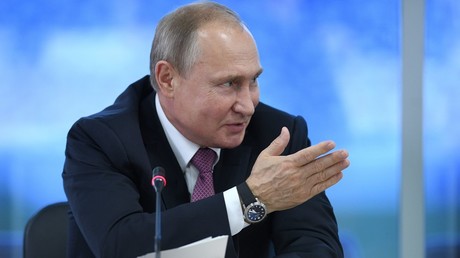 Russian President Vladimir Putin hosts a session of the National Council for Physical Culture and Sports in Kaliningrad © Valery Melnikov