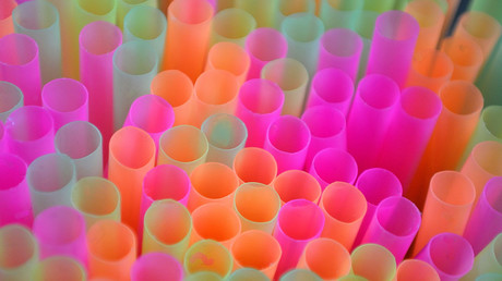‘Come and take it’ – Meme warriors fight California plastic straws ban