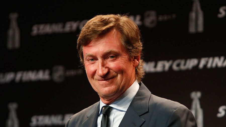 Ice hockey legend Gretzky to take up new role at Chinese KHL club