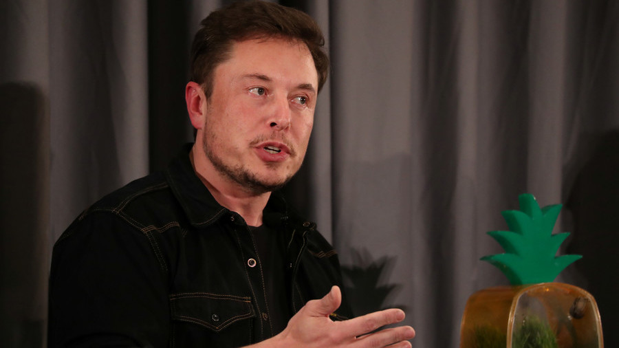 Joint enterprise: Elon Musk shares marijuana with Joe Rogan as pair talk AI & flamethrowers