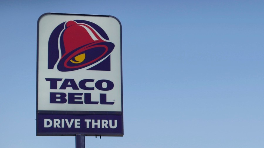 Taco Bell fires worker who didn’t take order, saying ‘I don't speak English’  (VIDEO)